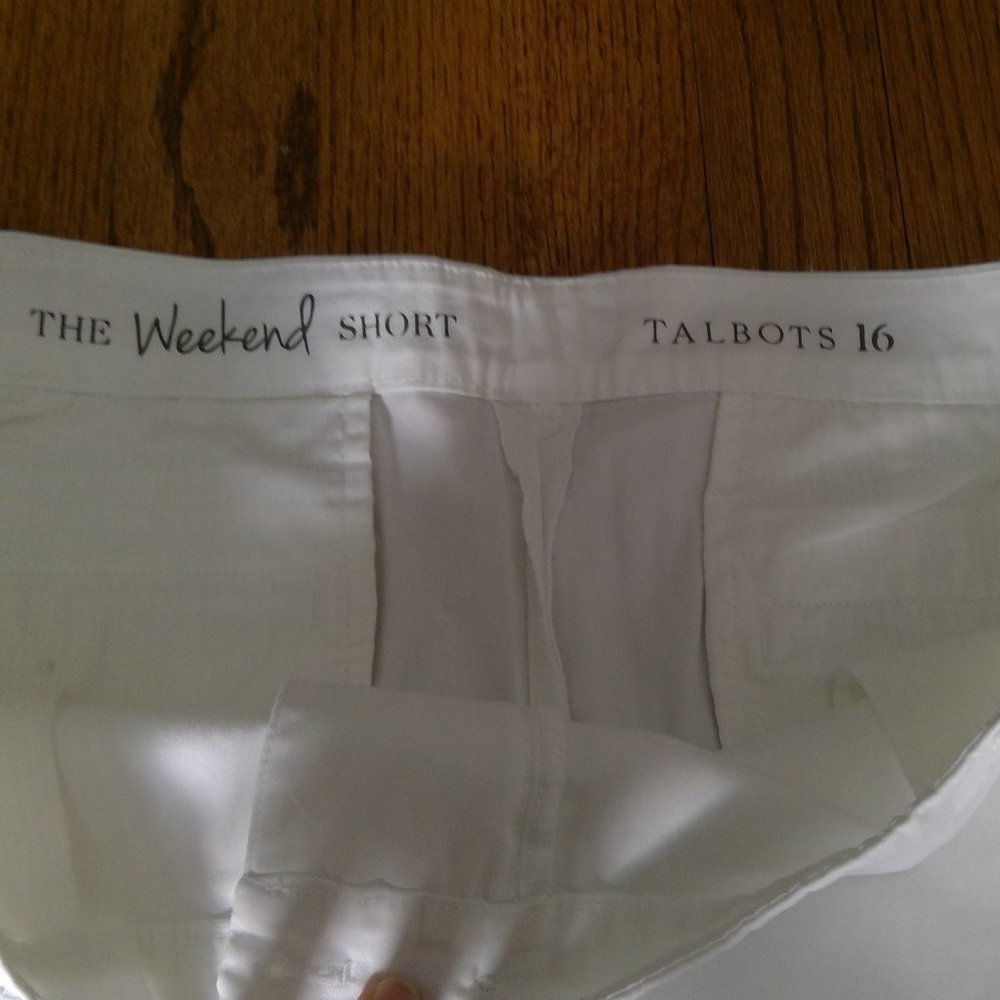 Talbots "Weekend" White Shorts - Picture 4 of 10